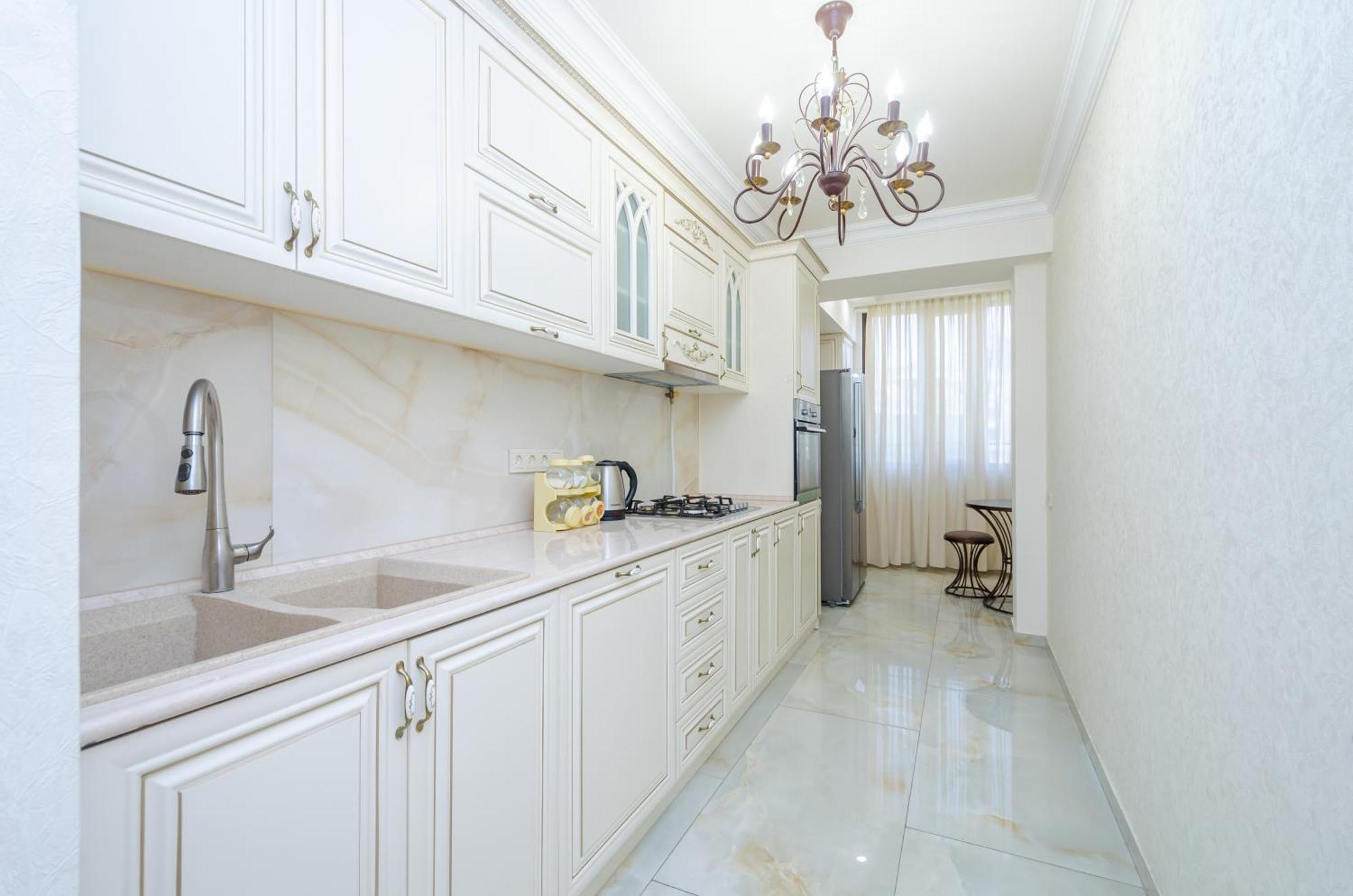 5A Beautiful Apartment In The Center Of The Capital Photo Original 耶烈万 外观 照片