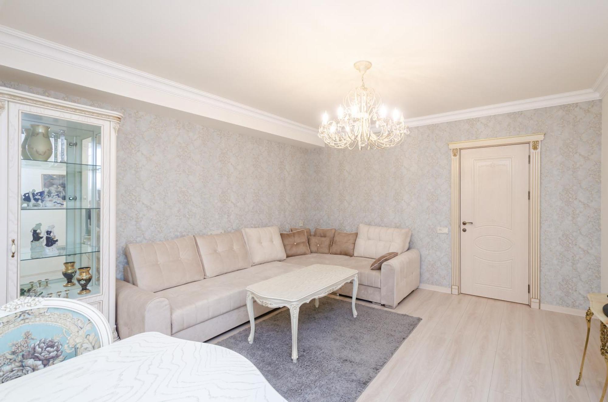 5A Beautiful Apartment In The Center Of The Capital Photo Original 耶烈万 外观 照片